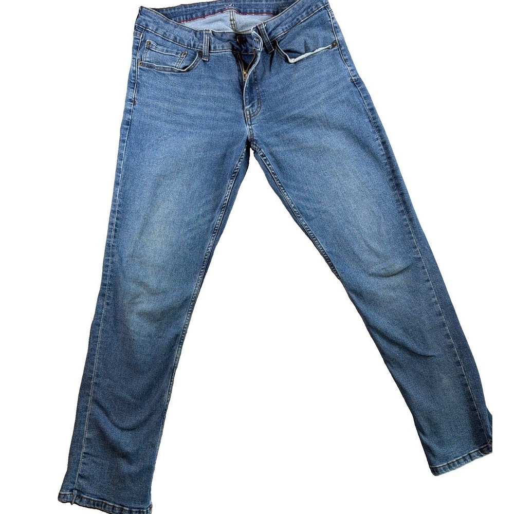 Straight Fit Jeans Mens IZOD 34x32 Blue Medium Wash Stretch Denim 1566219